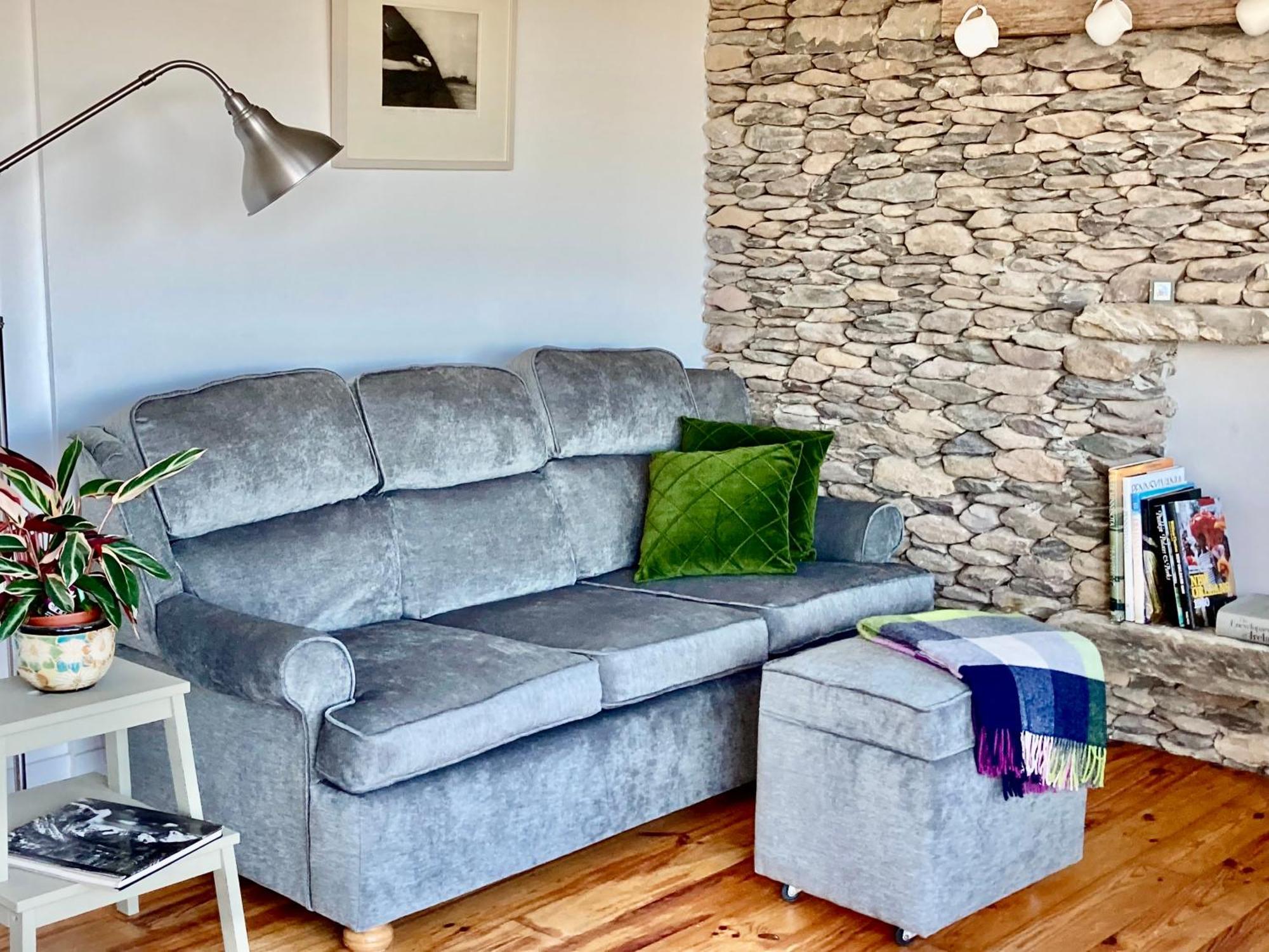 Cille Apartments, Ballyferriter Village Extérieur photo