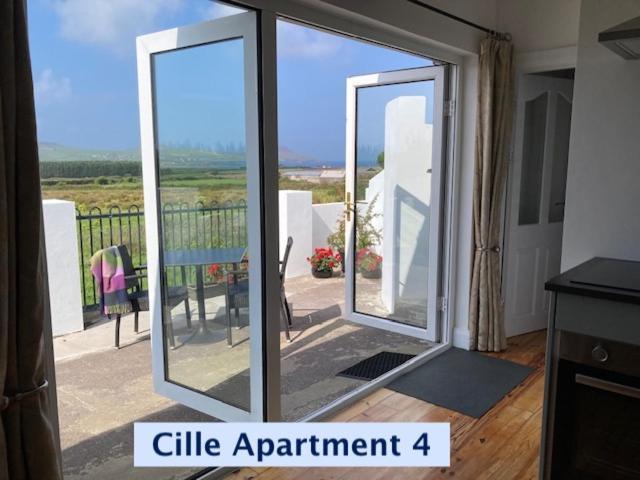 Cille Apartments, Ballyferriter Village Extérieur photo