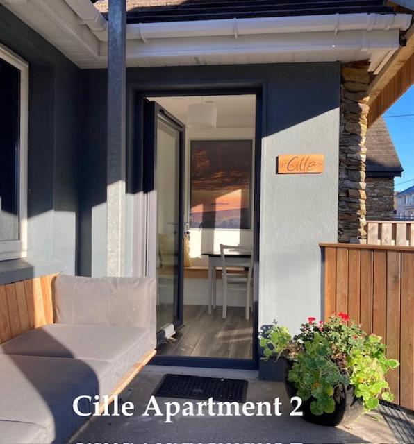 Cille Apartments, Ballyferriter Village Extérieur photo